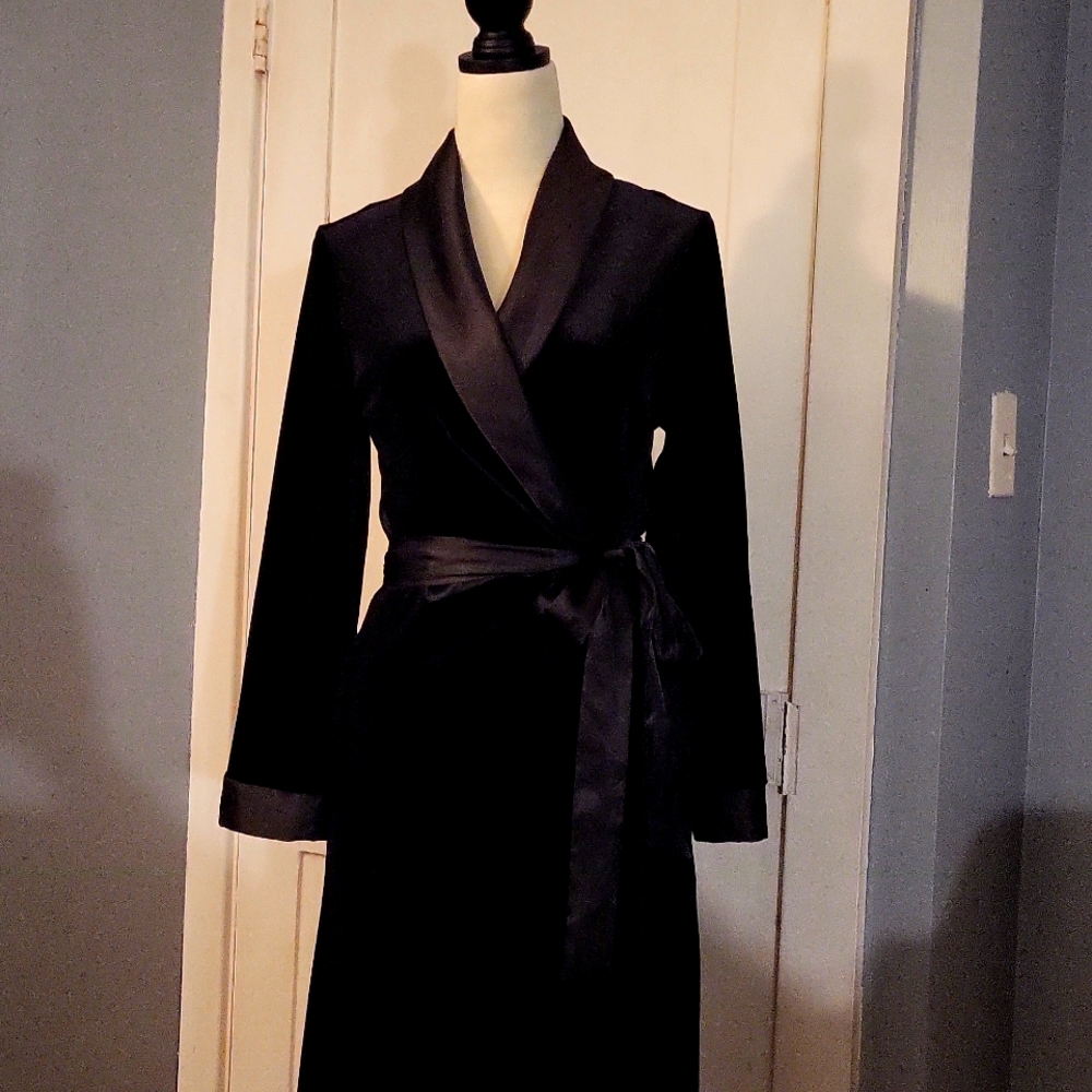 VINTAGE Velvet Satin Robe